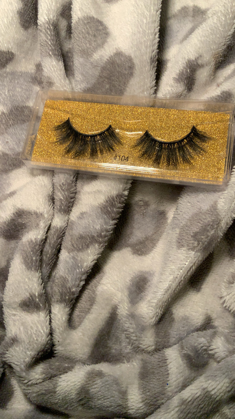 Golden city lashes