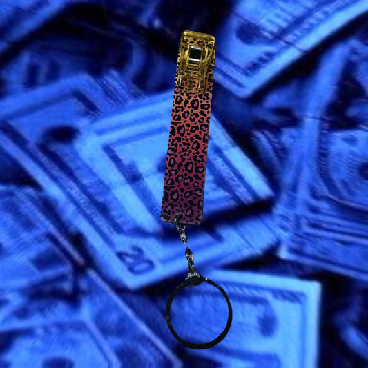 Cheetah card grabber
